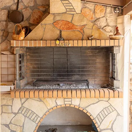 Makis Dream - Artemis Vlachata